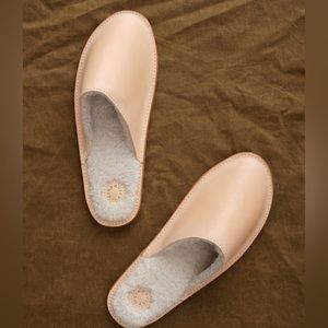 New LINDQUIST LOUIL HOUSE SHOE in VACHETA